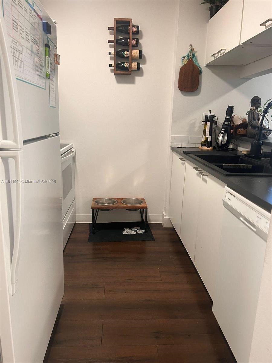 MADISON DOWNTOWN CONDO - Residential Lease