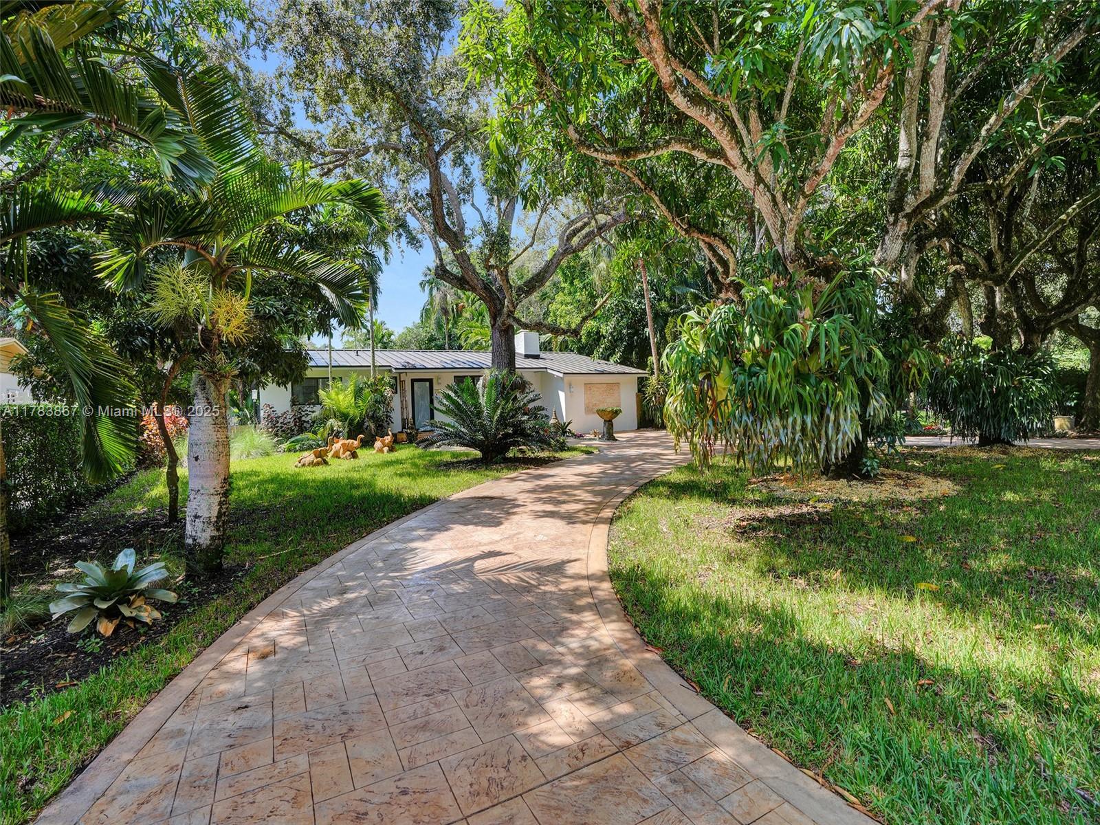 7850 Sw 99th St, Miami, Broward County, Florida - 3 Bedrooms  
2 Bathrooms - 
