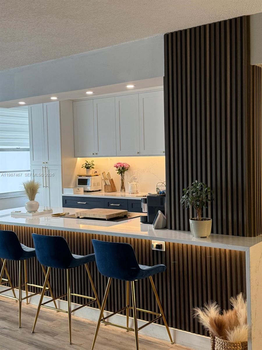 18061 Biscayne Blvd 404