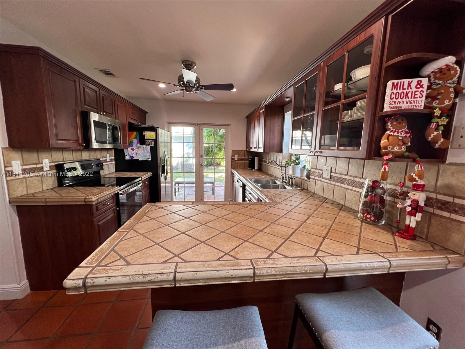 CORAL CREEK - Residential