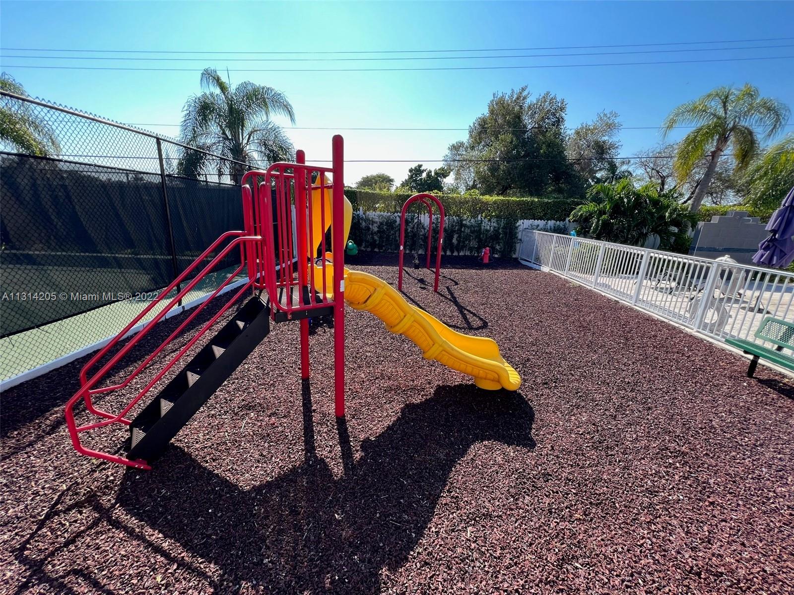 CORAL CREEK - Residential