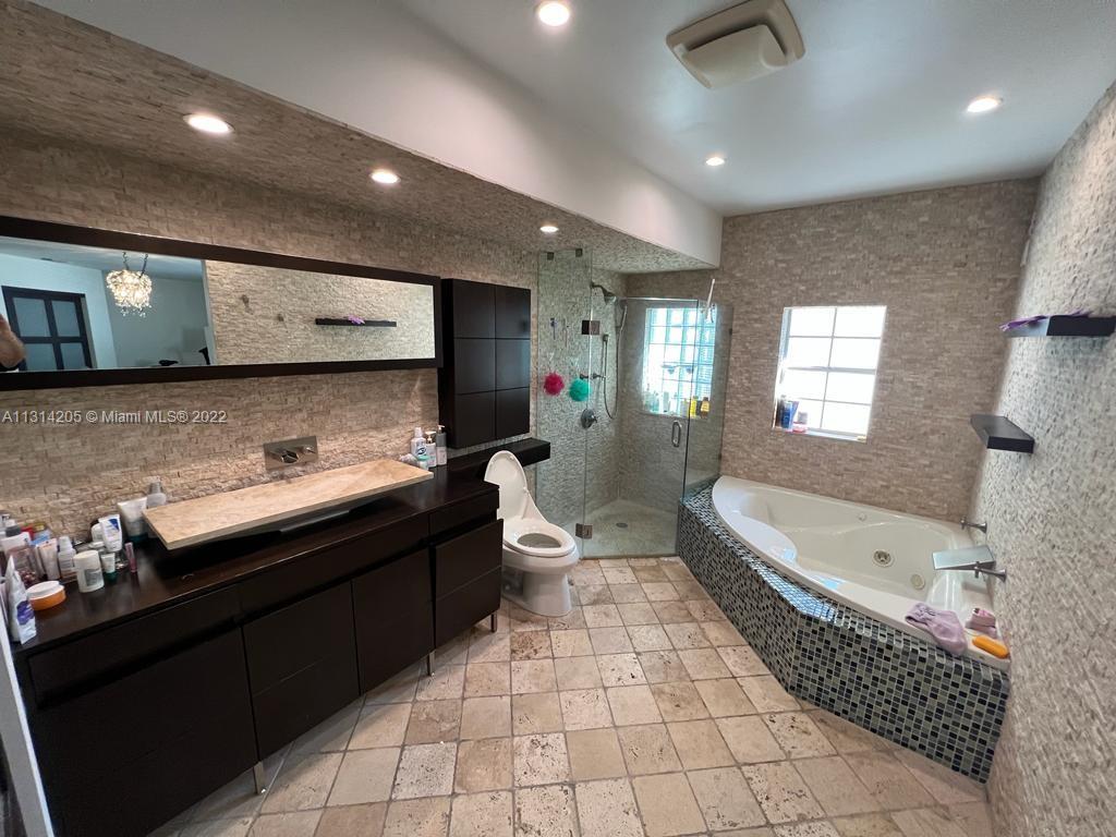 CORAL CREEK - Residential