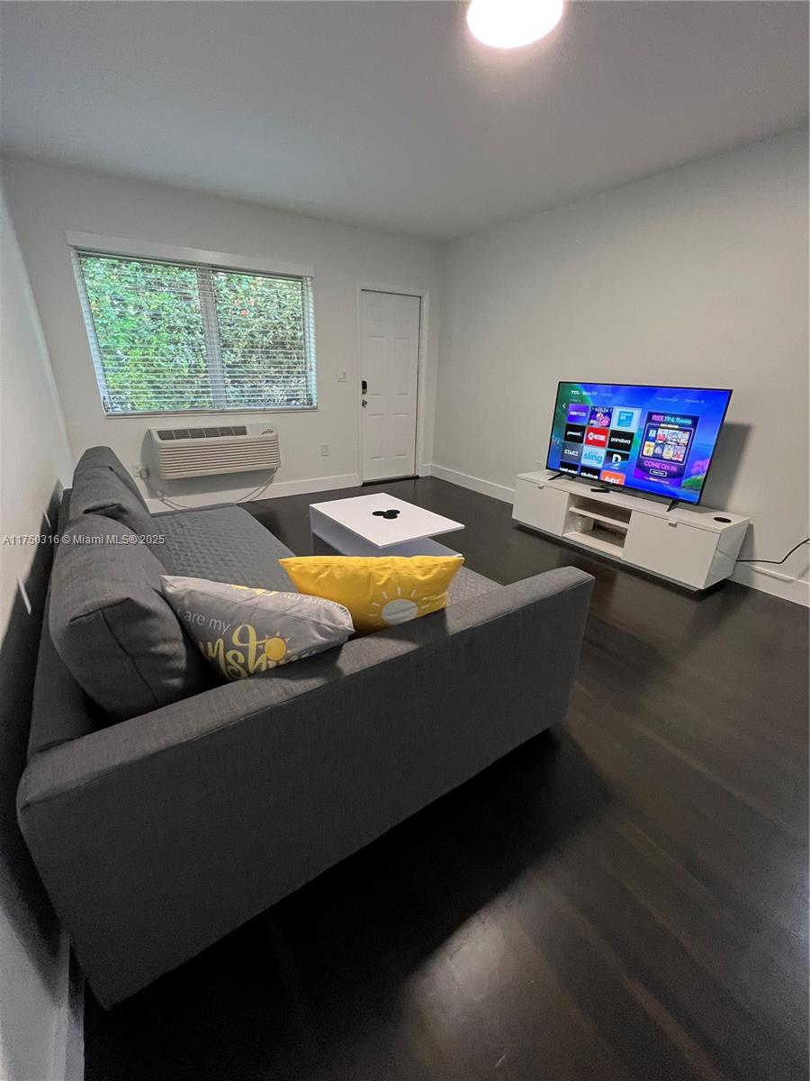 Rental Property at 620 Jefferson Ave 2, Miami Beach, Miami-Dade County, Florida - Bedrooms: 1 
Bathrooms: 1  - $2,200 MO.