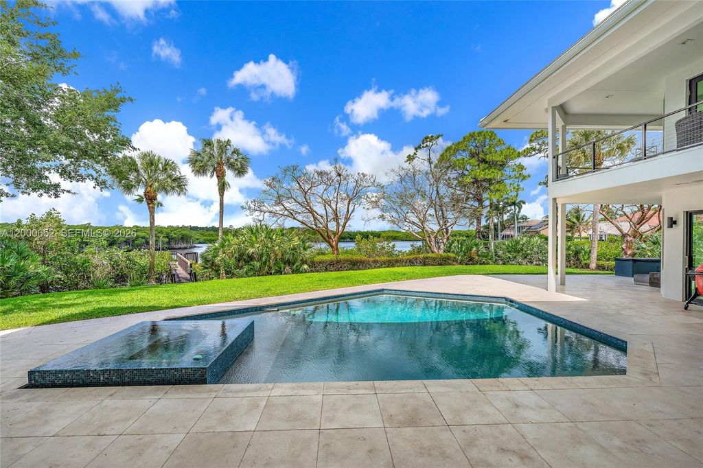 Photo of 8818 SE Riverfront Ter, Jupiter, FL 33469 (MLS # A12000652)