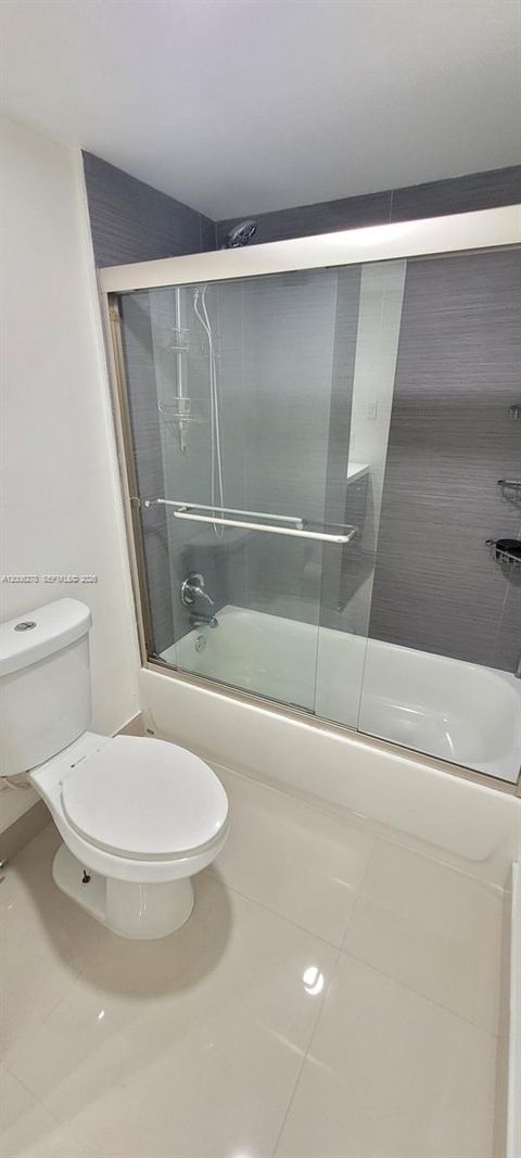 Tiny photo for 18011 Biscayne Blvd #402, Aventura, FL 33160 (MLS # A12006278)