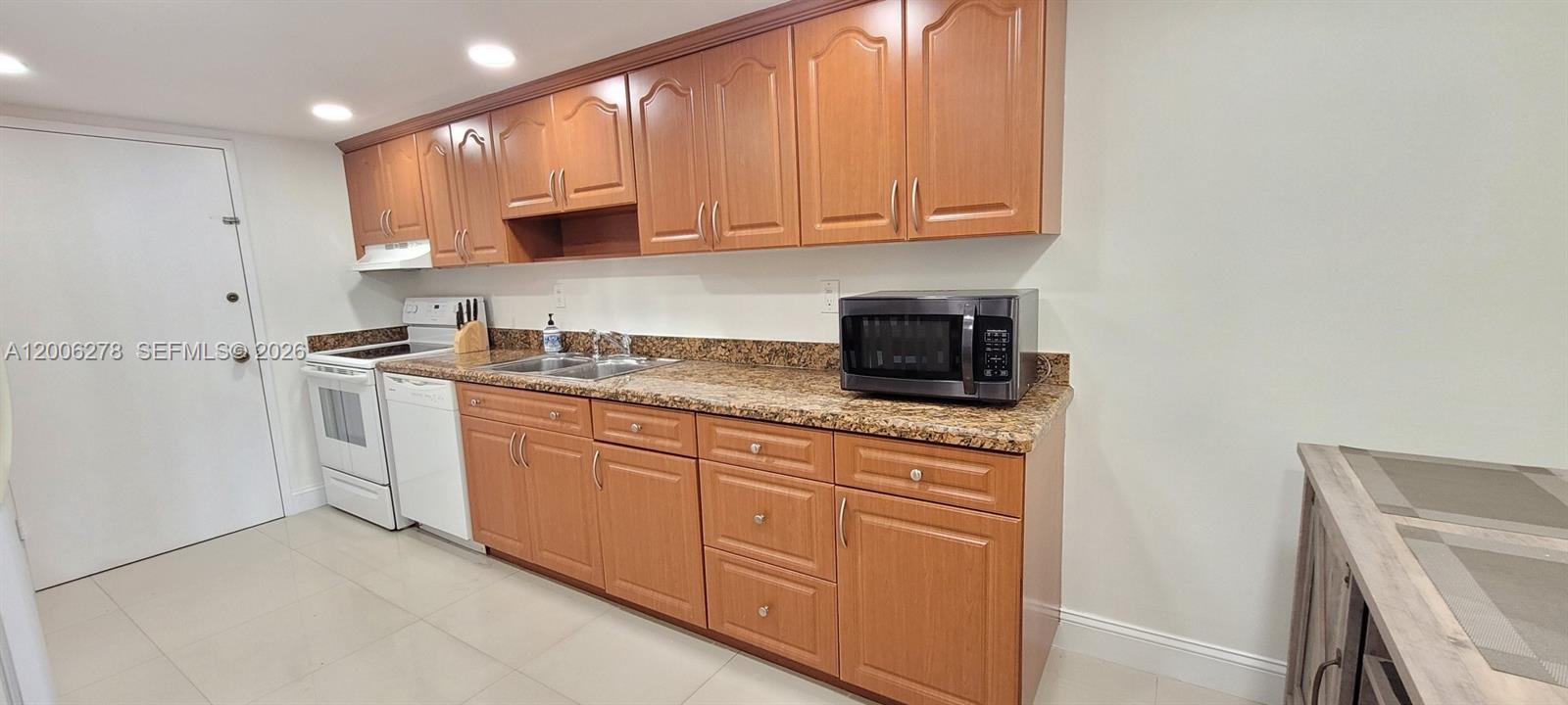 DEL PRADO MARINA - Residential