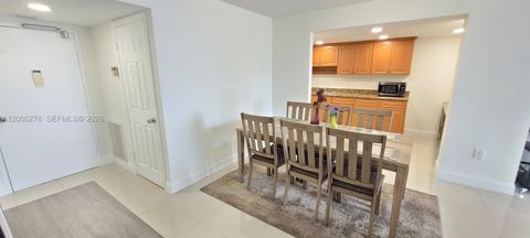 Tiny photo for 18011 Biscayne Blvd #402, Aventura, FL 33160 (MLS # A12006278)