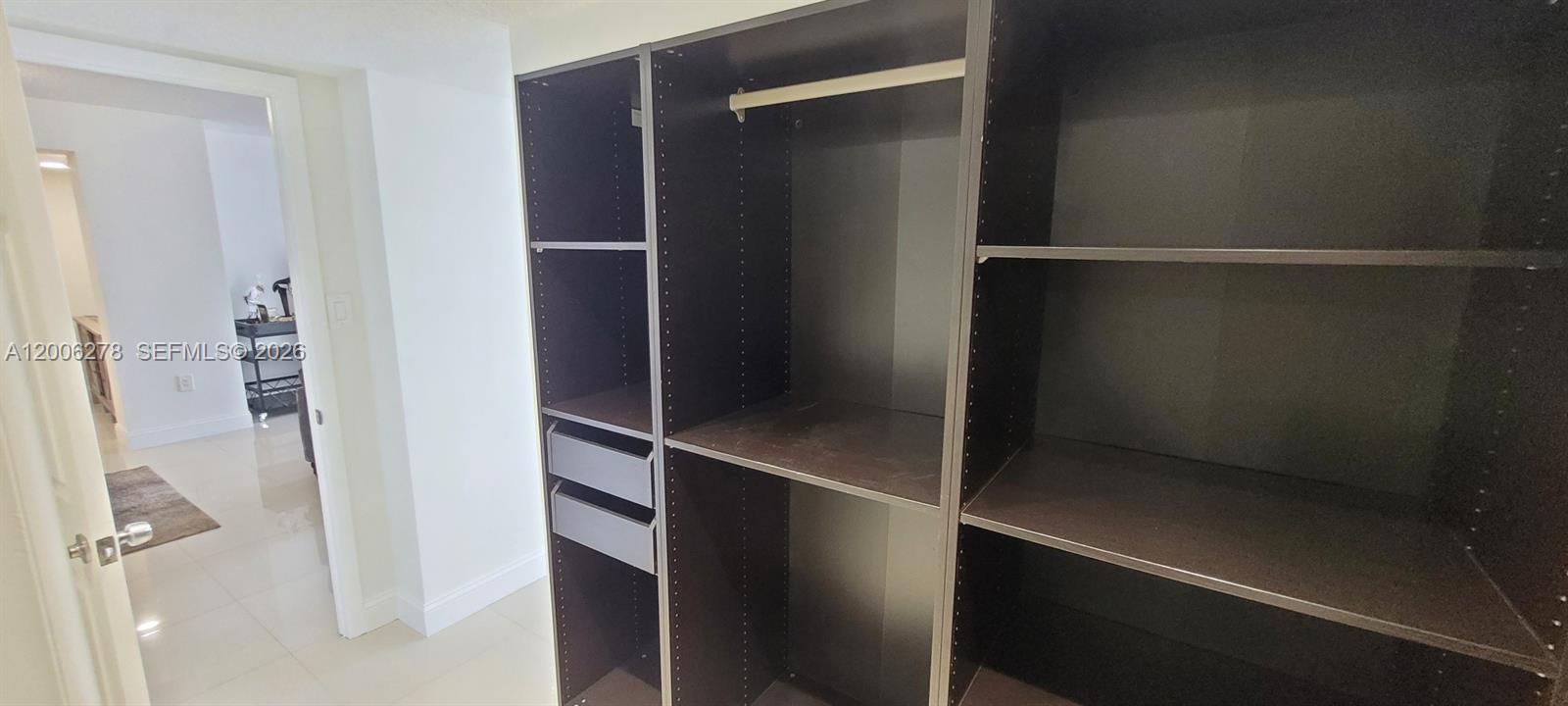 DEL PRADO MARINA - Residential