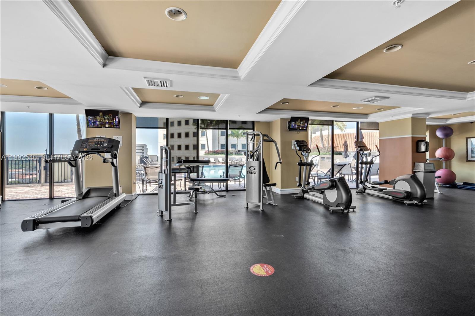 PUERTA DE PALMAS CONDO - Residential Lease