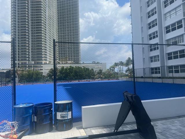 LA MER ESTATES SOUTH COND - Residential