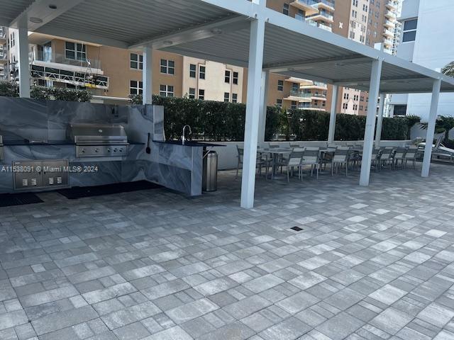 LA MER ESTATES SOUTH COND - Residential