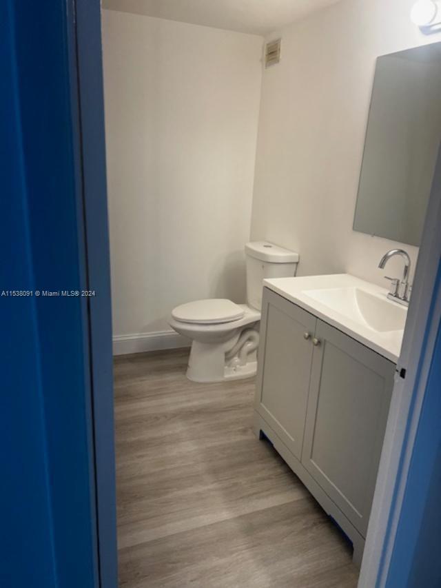 LA MER ESTATES SOUTH COND - Residential