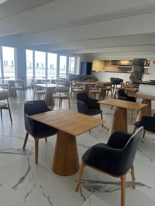 LA MER ESTATES SOUTH COND - Residential