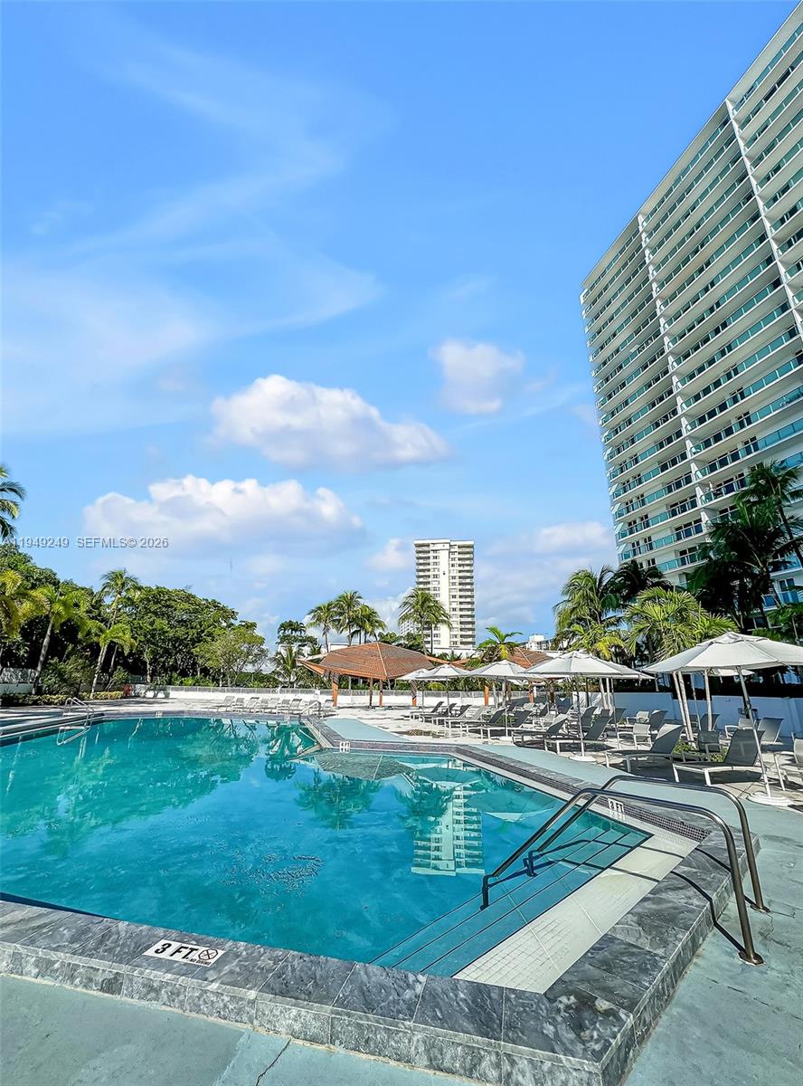 ARLEN HOUSE EAST CONDO - Residential