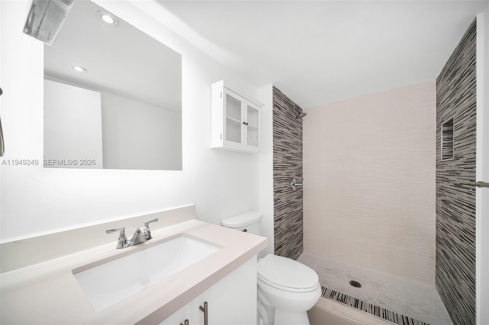 ARLEN HOUSE EAST CONDO - Residential