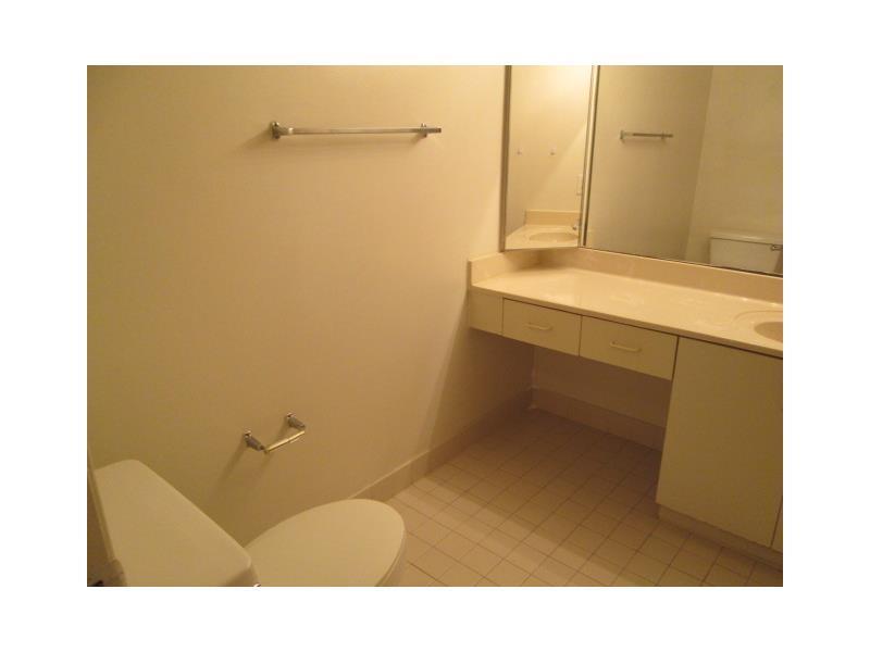 THE GREENS AT DORAL CONDO - Residential Lease