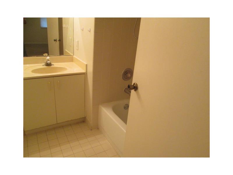 THE GREENS AT DORAL CONDO - Residential Lease