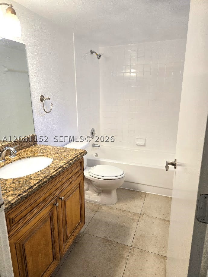 Photo of 1561 Balfour Point Dr #F, West Palm Beach, FL 33411 (MLS # A12081152)