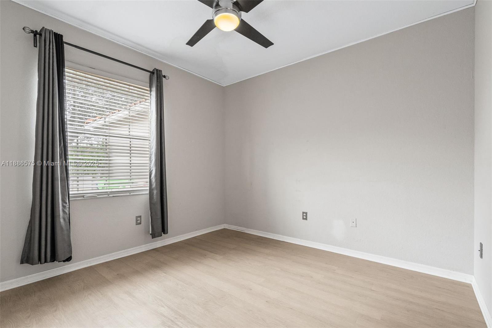 REGENCY HOMES AT SUNRISE - Residential