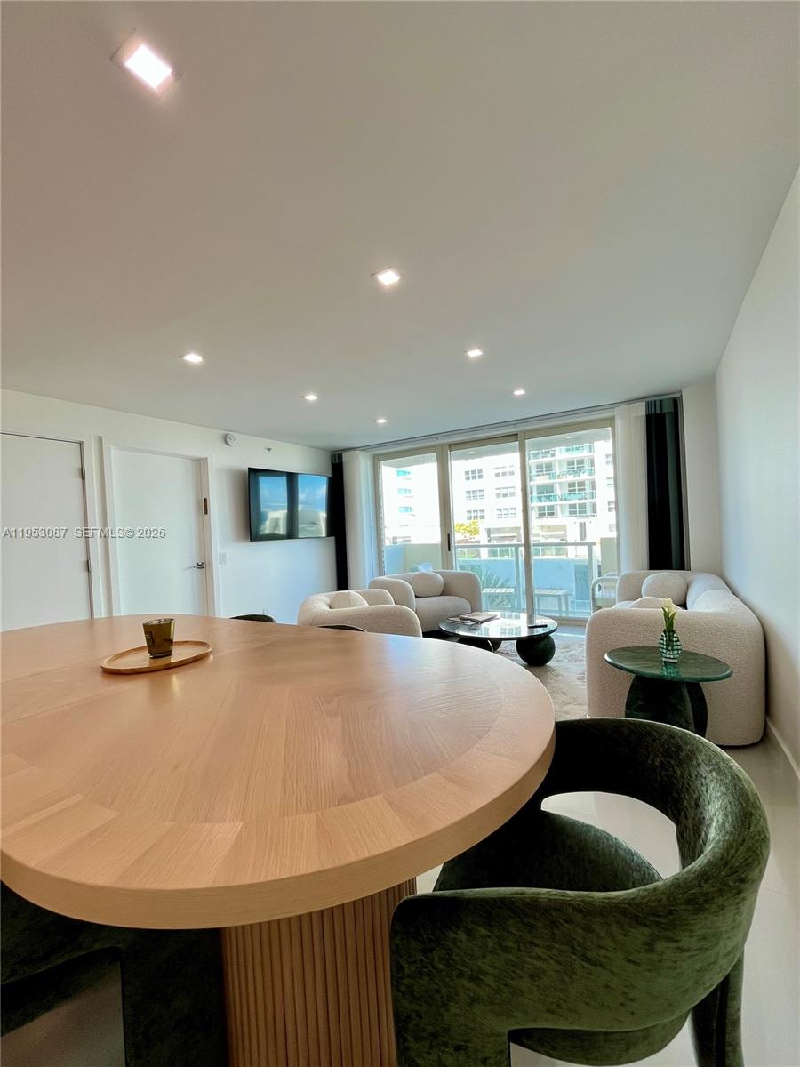 9499 Collins Ave 506