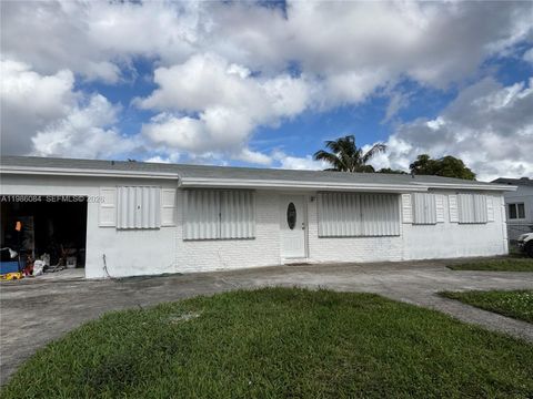 2811 NW 209th Ter Miami Gardens FL 33056