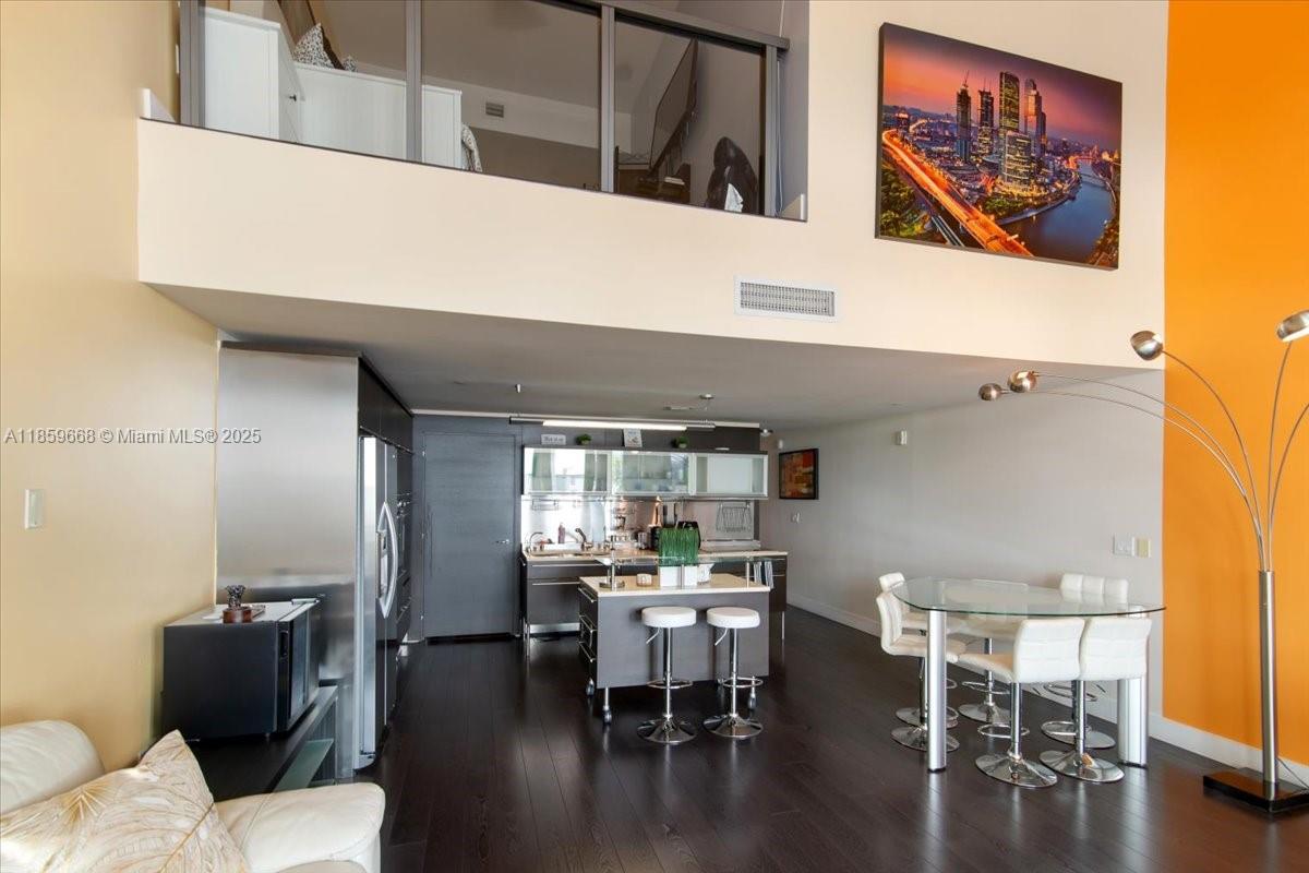 6000 Collins Ave 146