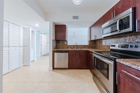 Condominium in Miami FL 15701 137th Ave Ave.jpg