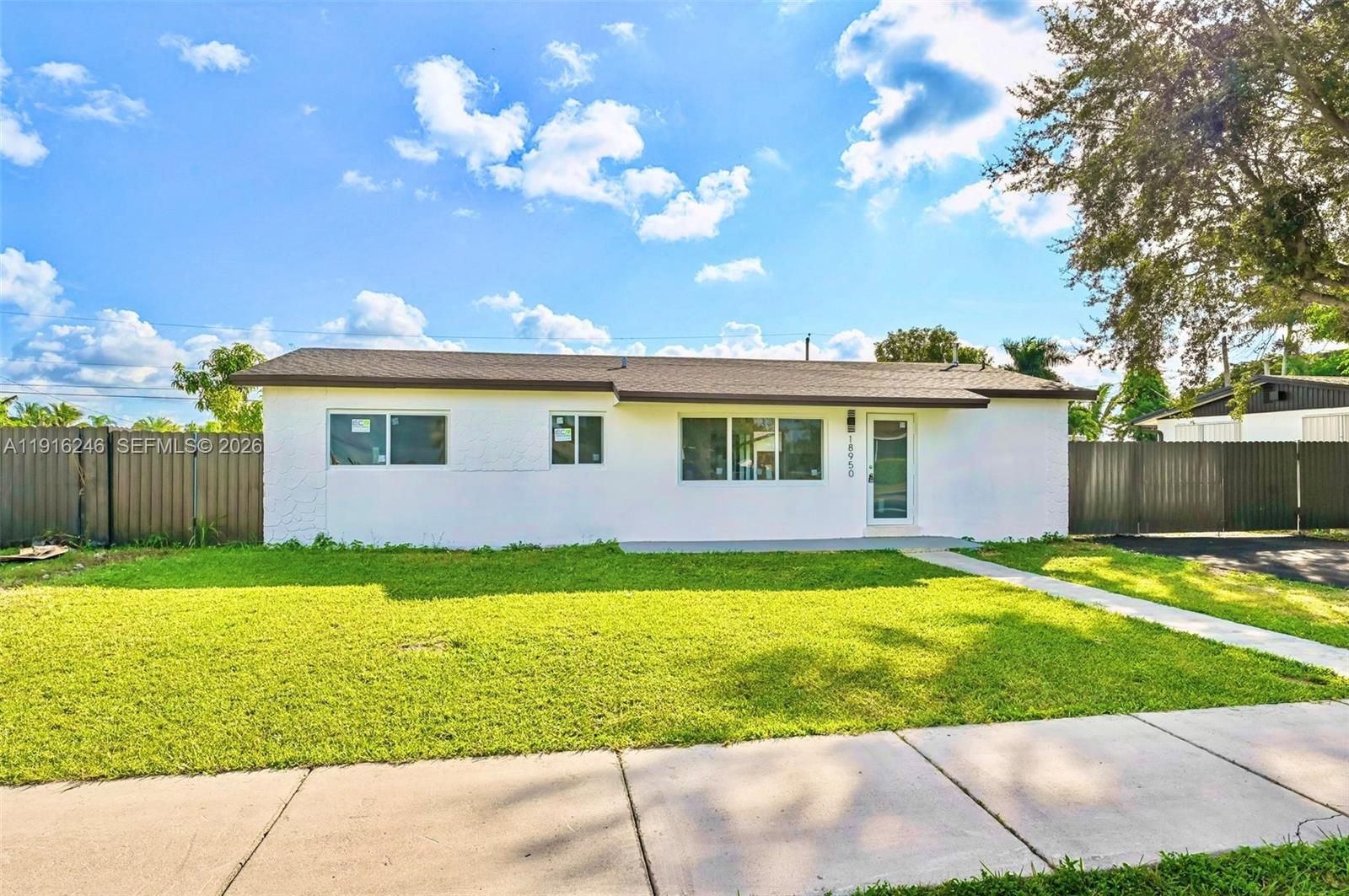 BEL-AIRE HOMES - Residential