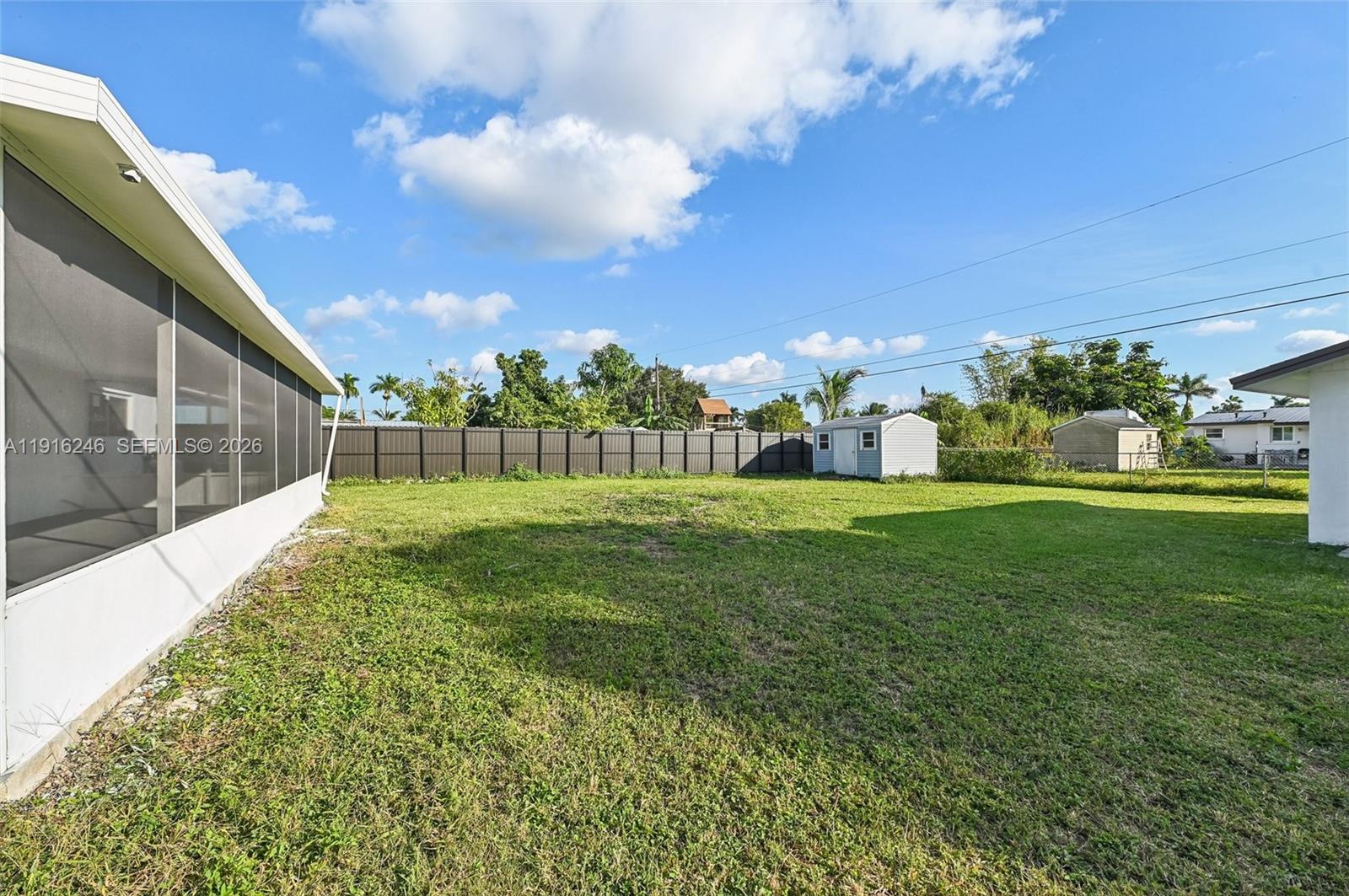 BEL-AIRE HOMES - Residential