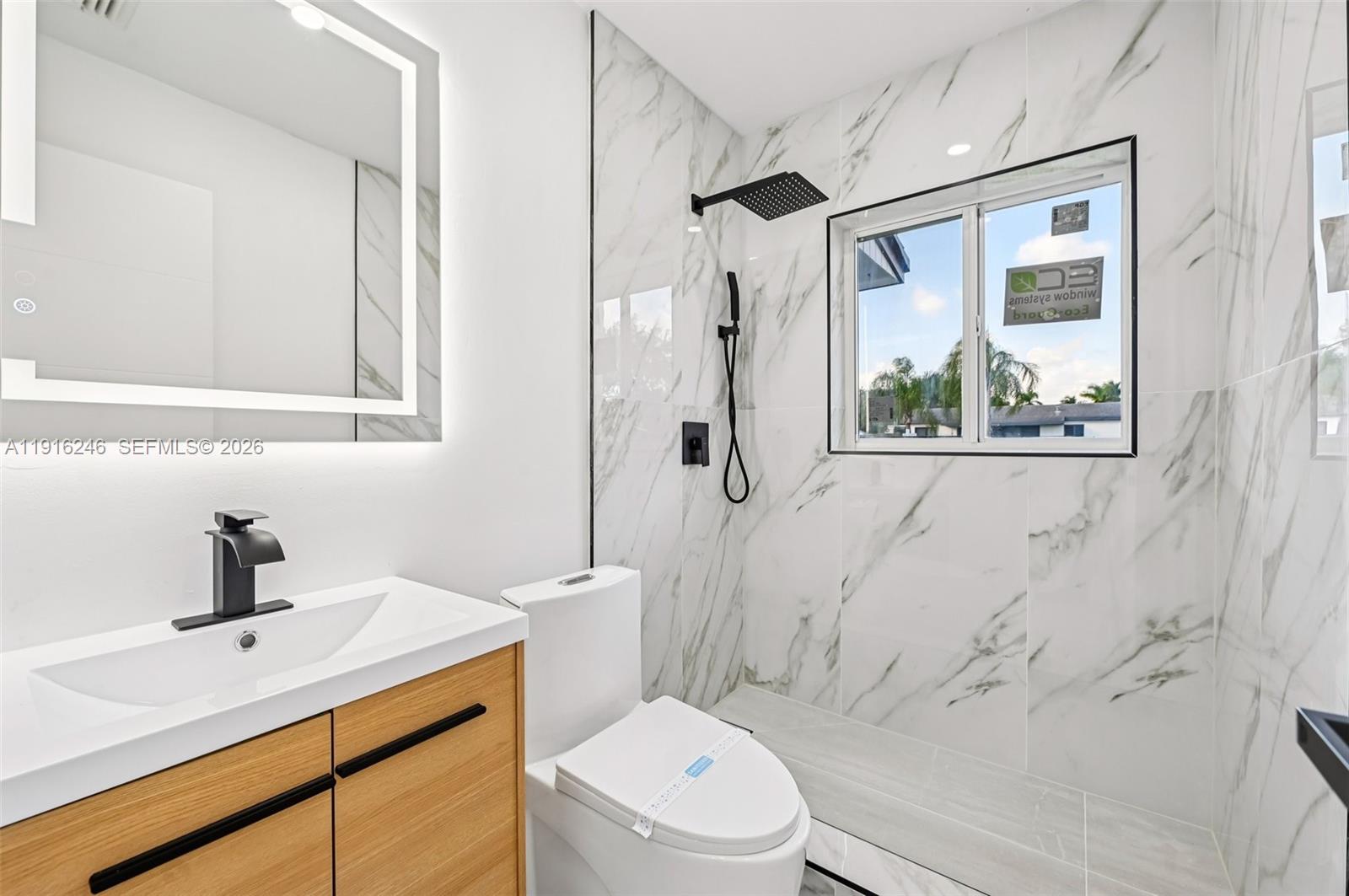 BEL-AIRE HOMES - Residential