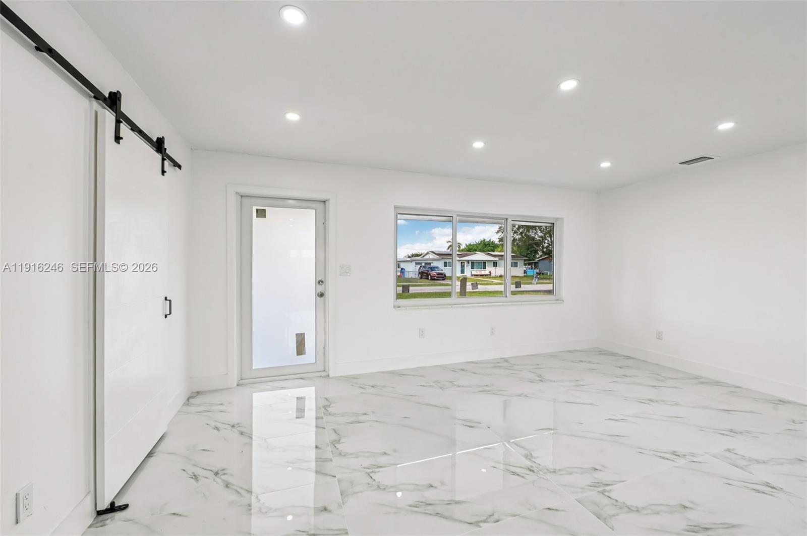 BEL-AIRE HOMES - Residential