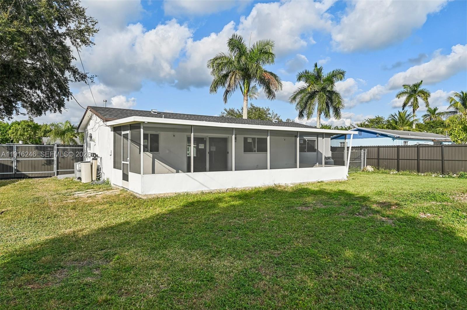 BEL-AIRE HOMES - Residential