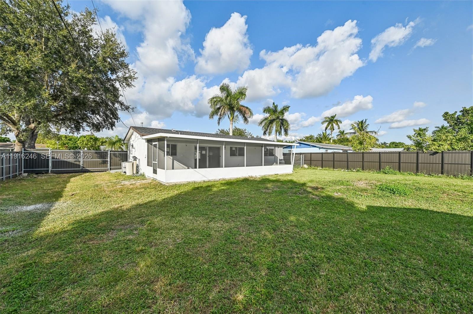 BEL-AIRE HOMES - Residential