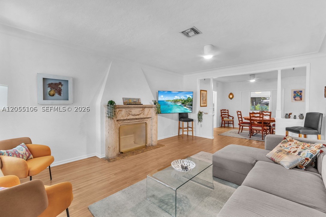 801 SW 24th Rd