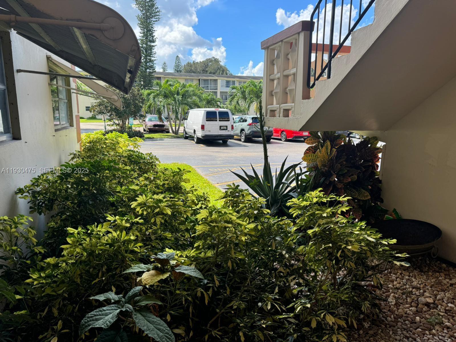 LAKE PARK GARDENS 3 INC C - Residential