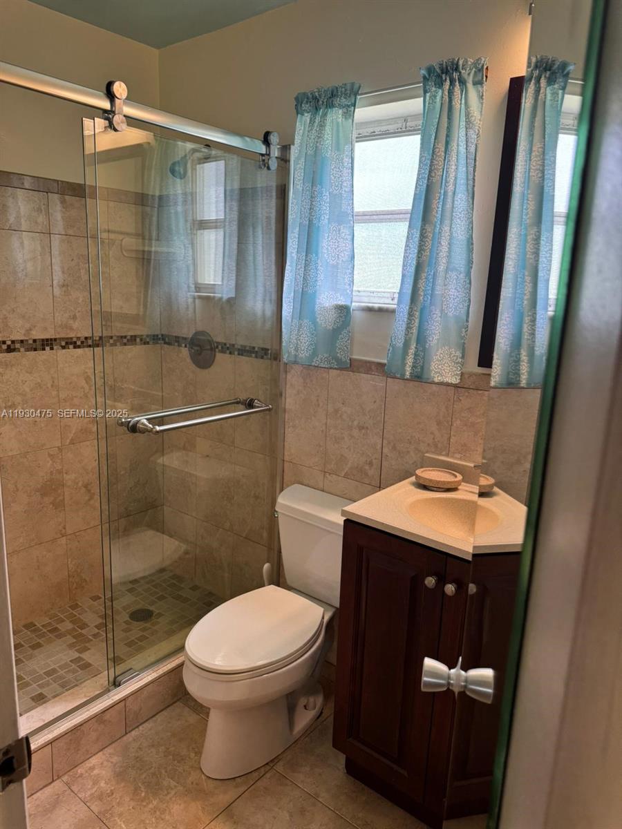 LAKE PARK GARDENS 3 INC C - Residential