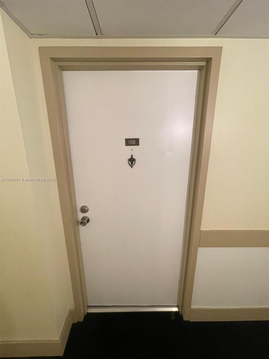 MANORS OF INVERRARY XII - Residential Lease