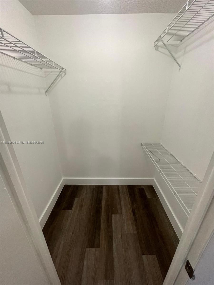 MANORS OF INVERRARY XII - Residential Lease