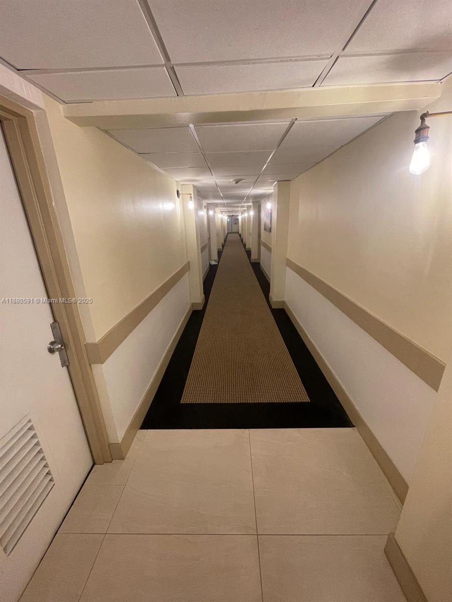 MANORS OF INVERRARY XII - Residential Lease