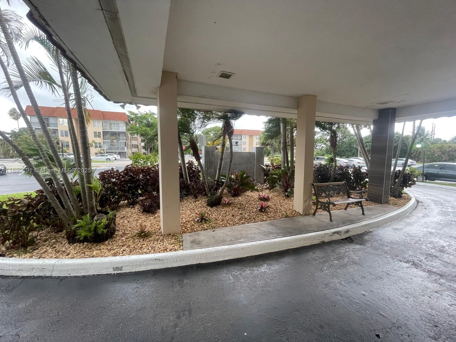 MANORS OF INVERRARY XII - Residential Lease