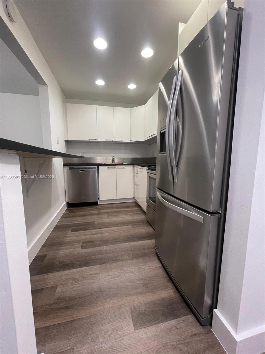 MANORS OF INVERRARY XII - Residential Lease