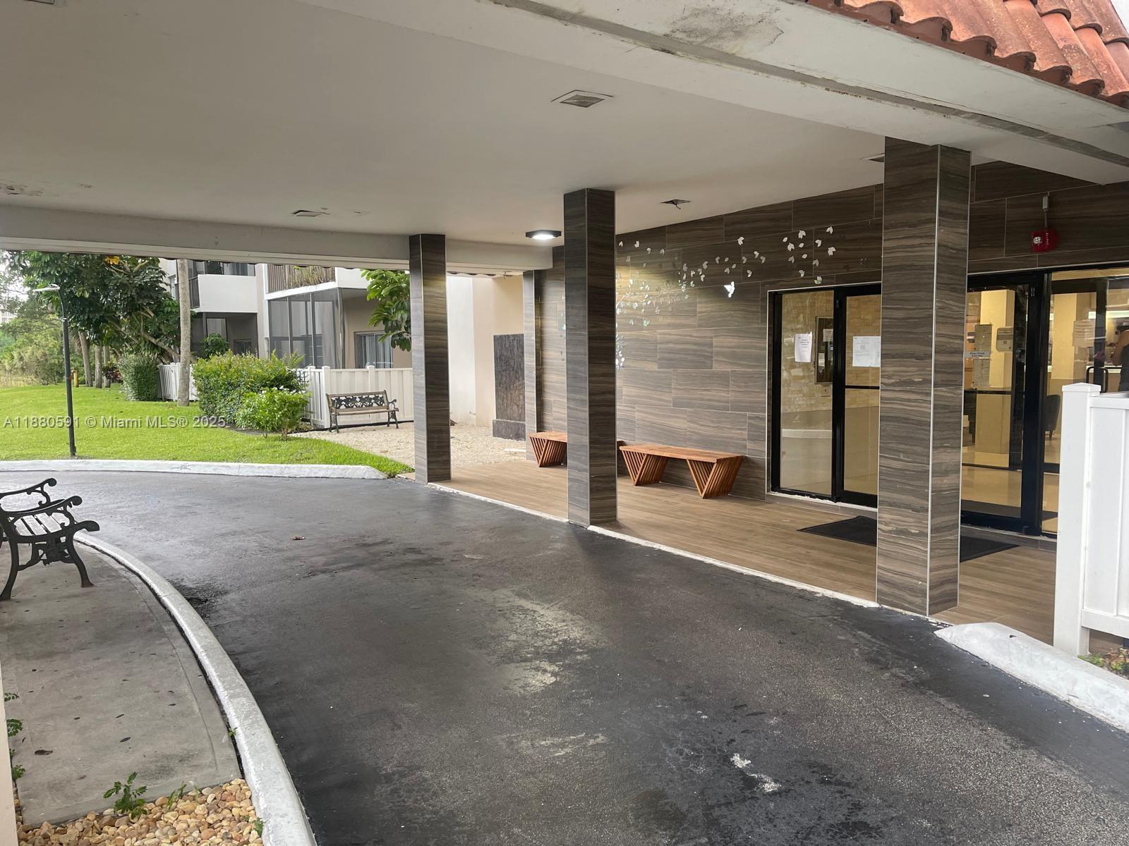 MANORS OF INVERRARY XII - Residential Lease