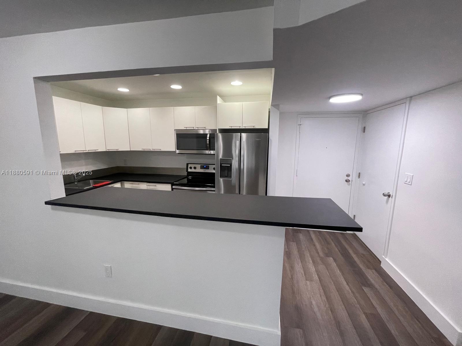 MANORS OF INVERRARY XII - Residential Lease