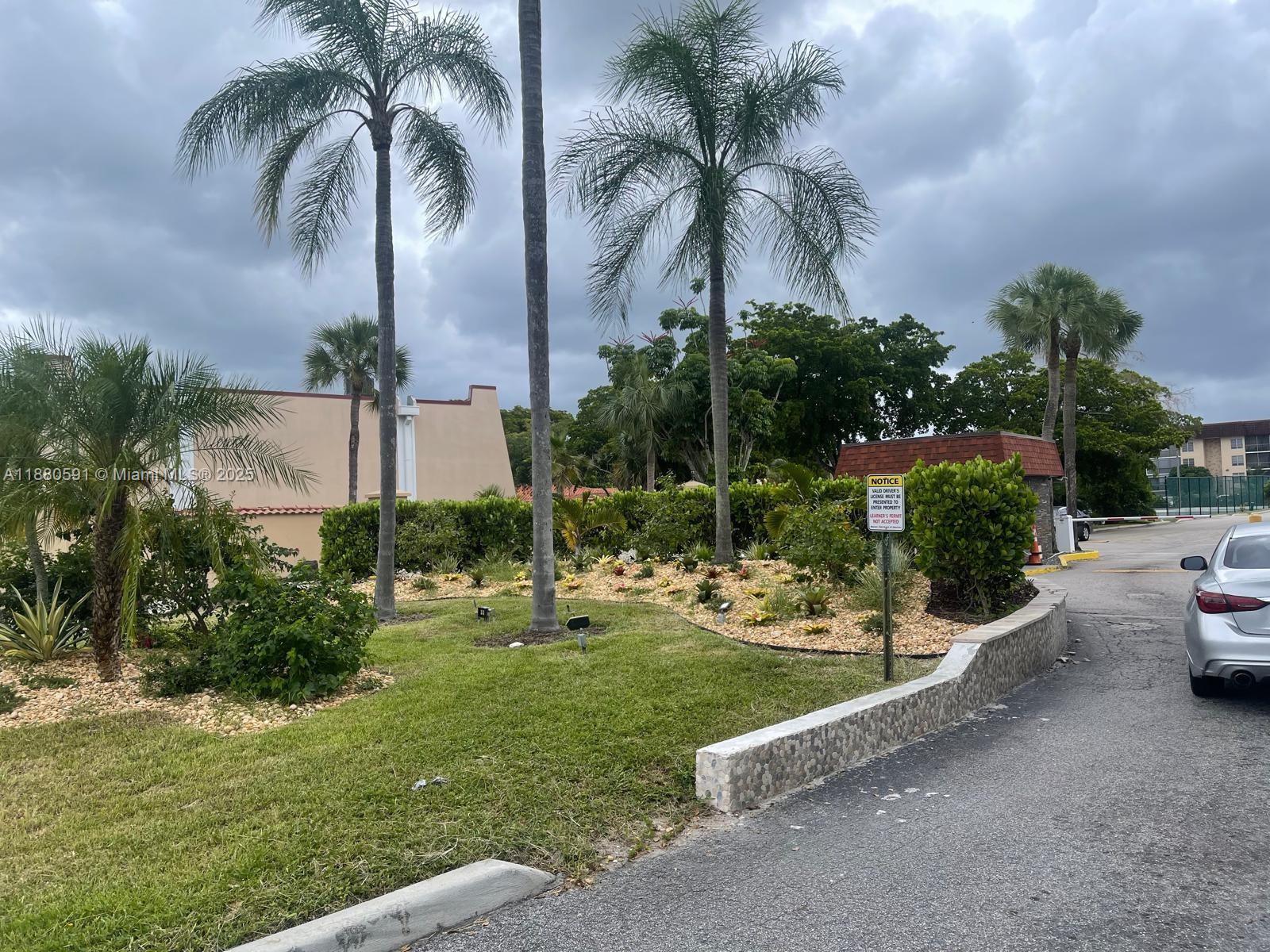 MANORS OF INVERRARY XII - Residential Lease