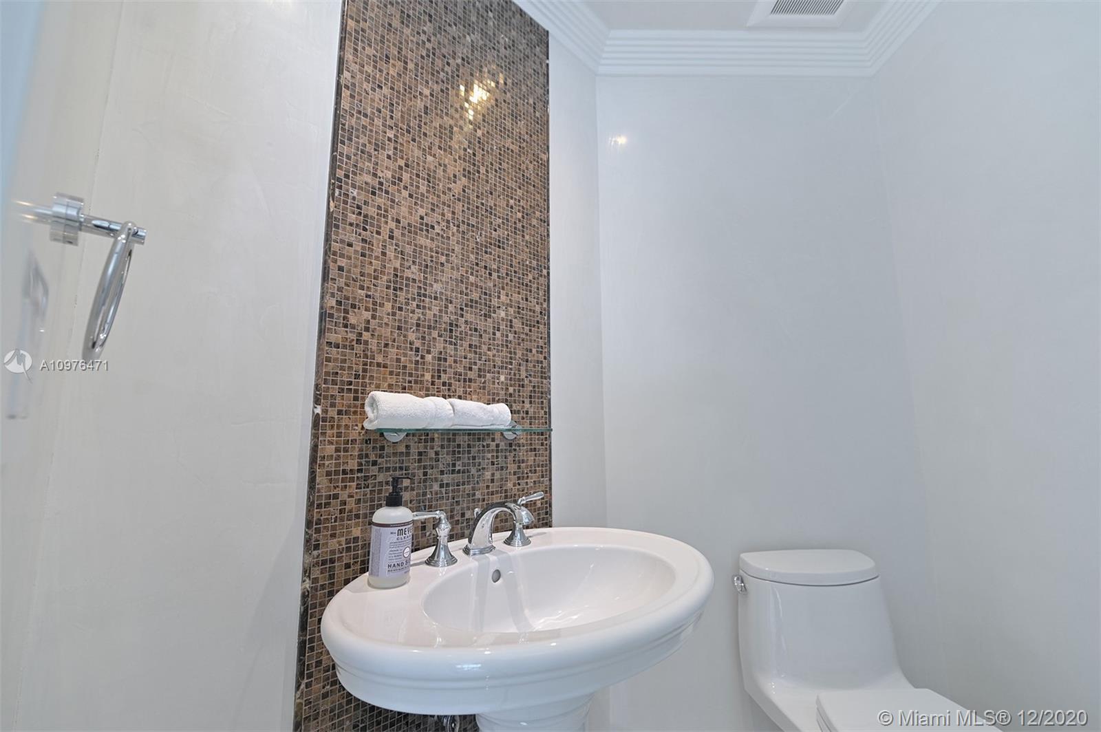 THE RESIDENCES AT THE BAT - Residential