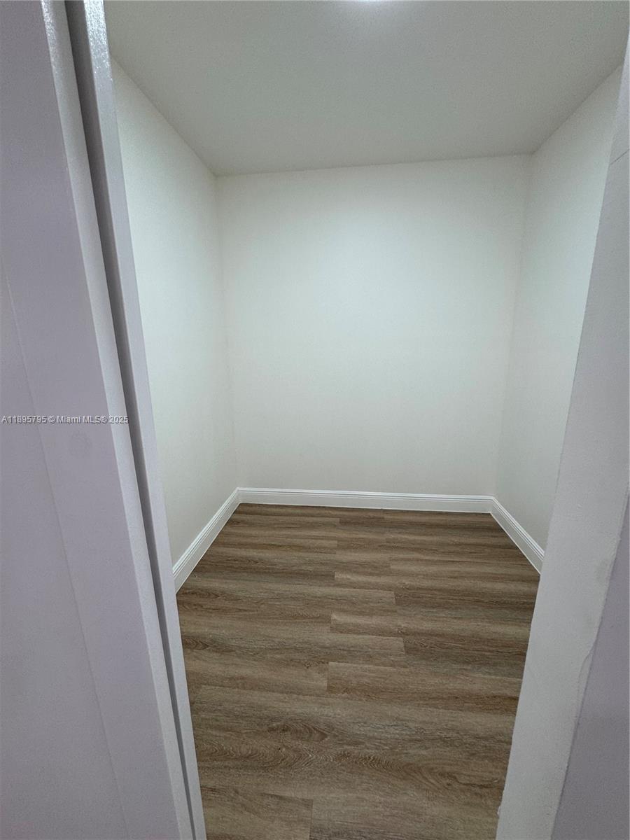 MIRROR LAKE ESTATES SEC S - Residential Income