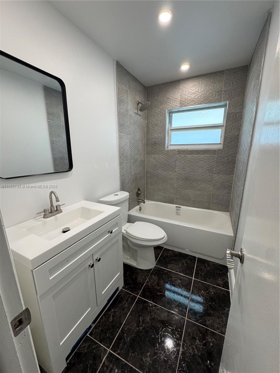 MIRROR LAKE ESTATES SEC S - Residential Income