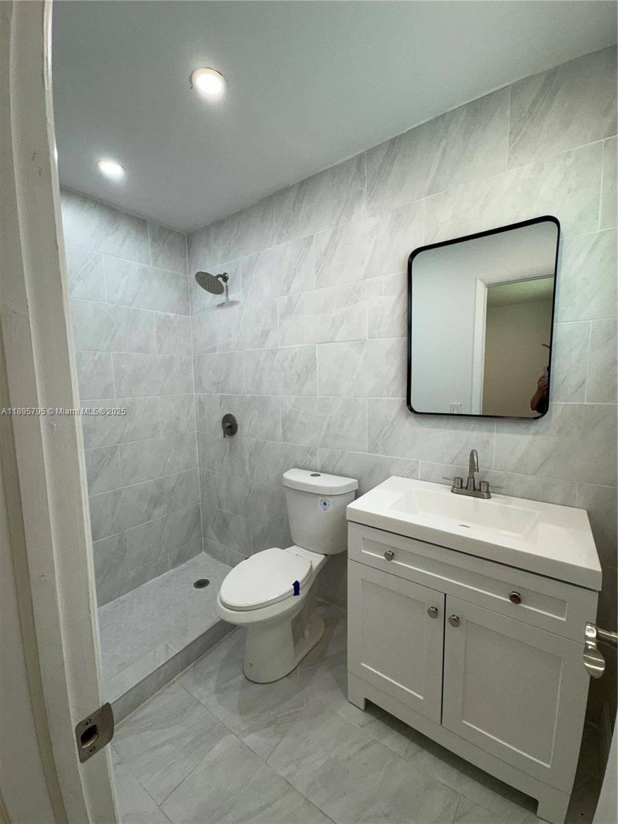 MIRROR LAKE ESTATES SEC S - Residential Income