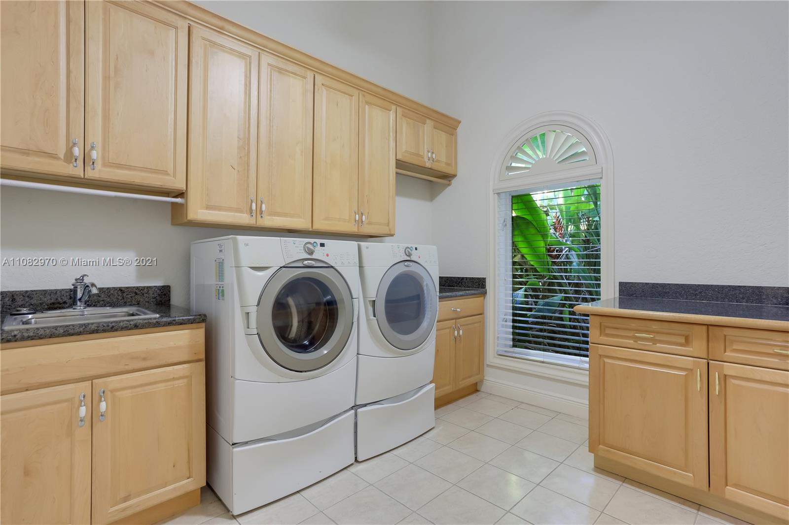 Sunshine Ranches - Residential