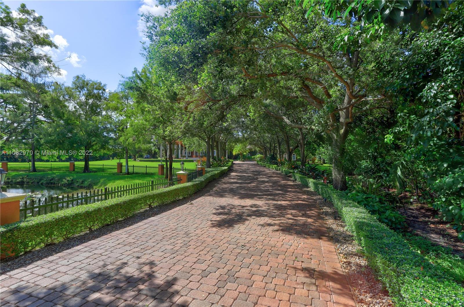 Sunshine Ranches - Residential